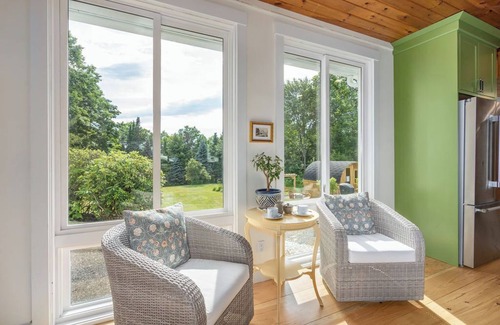 Meredith House | 1840 Meredith Farmhouse w Outdoor Pool & Sauna