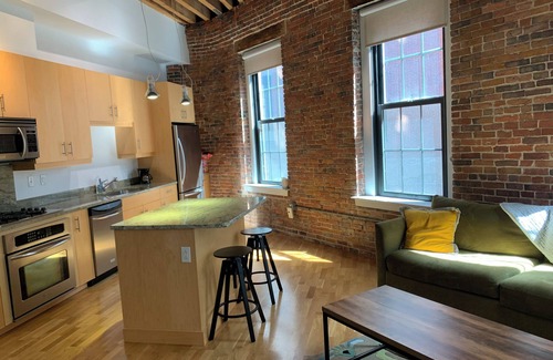 Downtown Boston Condo | 1850's Luxury post & beam condo in converted warehouse in heart Boston