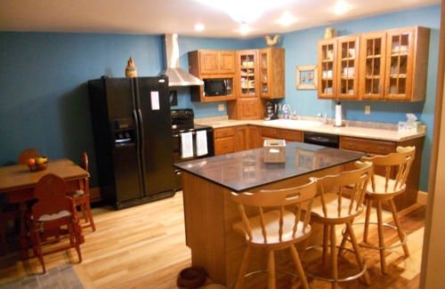 Irasburg House | 1855 Farmhouse l Fully Restored with 5 Bedrooms - Family and Pet Friendly