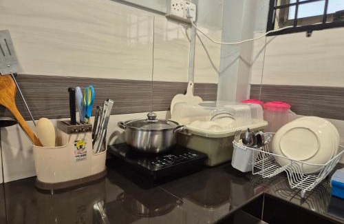 Si Rusa Apartment | 18pax GFloor 4R4B Dual-Key DOORSTEP PRIVATE BEACH, WATERSPORT, Pool, BBQ Set, Wifi, 50"TV