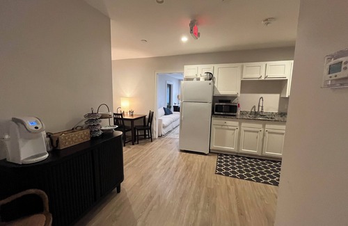 North Charleston Apartment | 19 Bedroom 26 Beds 13 Bath - Sleeps 50 - 5 min fr Coliseum - 10 min fr Airport