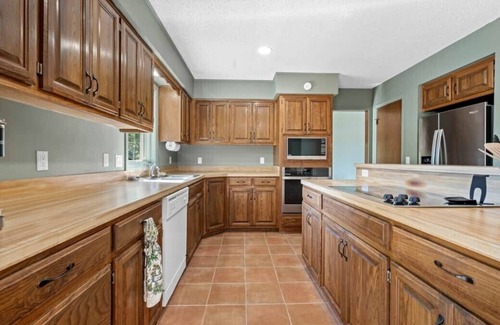 Hot Springs Village House | 19 LaCanada Way - Spacious Lake Segovia home on one level with garage in Hot