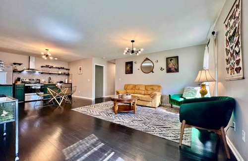 Monroe House | 190 Overbrook Drive · Swanky Swango's Dream Home by Jess