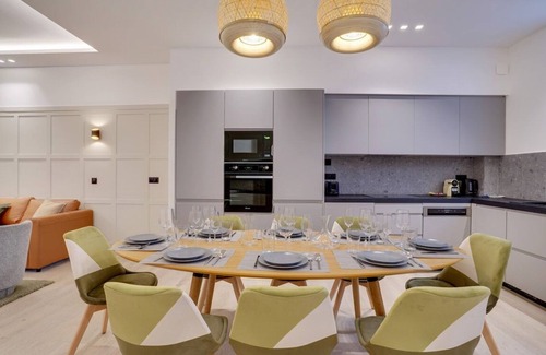 Villa Montmorency Apartment | 190 Suite Fontaine - Superb apartment in Paris.