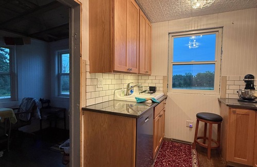 Morrisonville Other | 1900's Farmhouse Welcoming RUSTIC VIBE Rolling country side near Fall River WI