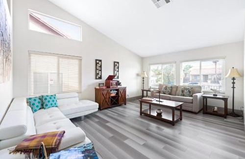 Las Vegas House | 1900 Sqft House 5beds,3bath With heated Pool,spa,bbq