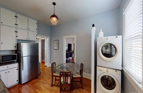 Woodfin House | 1920s bungalow near river, 8 min to DT AVL!