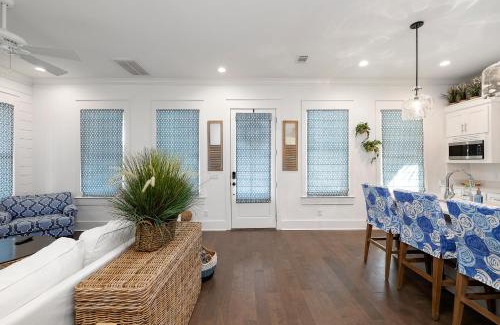 Saint Simons Heights House | 1923 Frederica Road