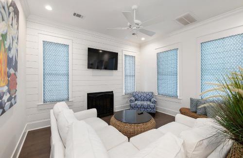 Saint Simons Heights House | 1923 Frederica Road