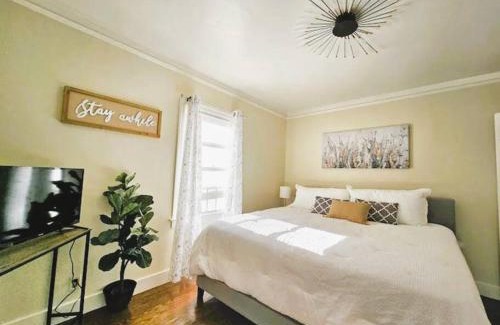 Vallejo Villa | 1930's Beauty 1 Bedroom Home in Vallejo CA