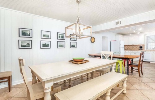 Savannah Beach Condo | 1930's Cottage Apt, South End 2 Blocks to Beach