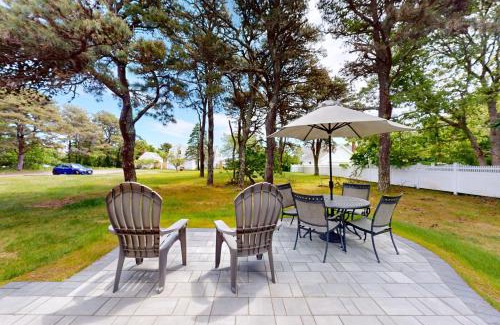 Bass River House | 1930s Guest House
