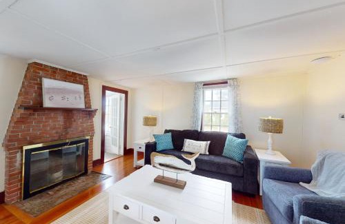 Bass River House | 1930s Guest House