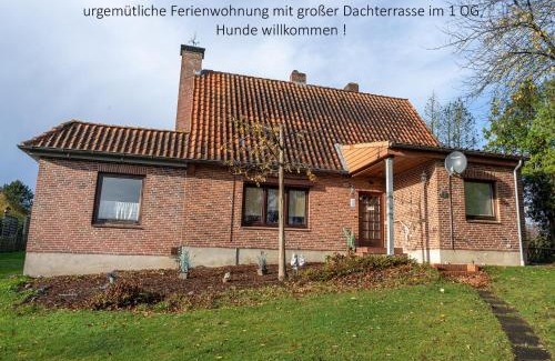 Luetjenburg Apartment | 194 Fewo Dat LütjeHuus mit Dachterrasse im ersten Stock