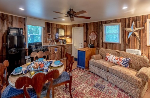 Hendersonville Cabin | 1940's Barn in Mountain Cove - Near DuPont Waterfalls & Hiking & Biking