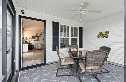 Wildwood Villa | 1942 Z6 VILLAGE OF LINDEN by REMAX Premier