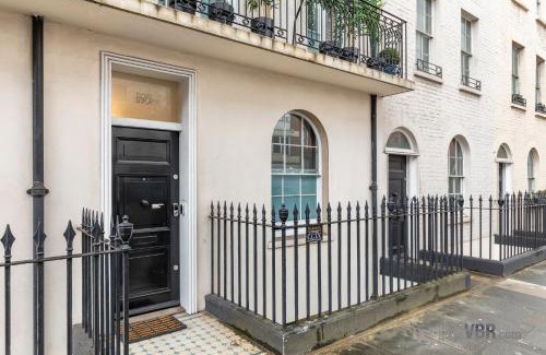 Pimlico Apartment | 195VBR with private bathrooms, shared kitchen