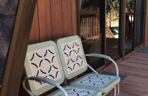 Pine Mountain Club Cabin | 1970s Gambrel Cabin in the Los Padres National Forest