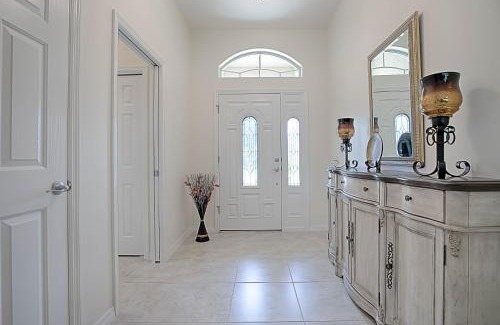 Pennecamp House | 1987 Z3a Village of Pennecamp by REMAX Premier