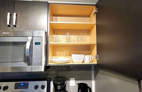 Northeast Edmonton Condo | 1Bed Blue House high rise condo| Manning Area