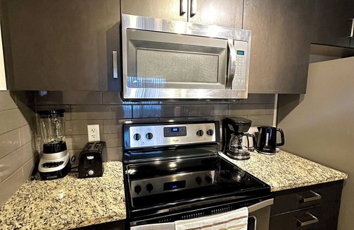 Northeast Edmonton Condo | 1Bed Blue House high rise condo| Manning Area