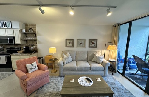Fort Pierce Condo | 1Bedroom Paradise Vacation Rental in Ocean Village