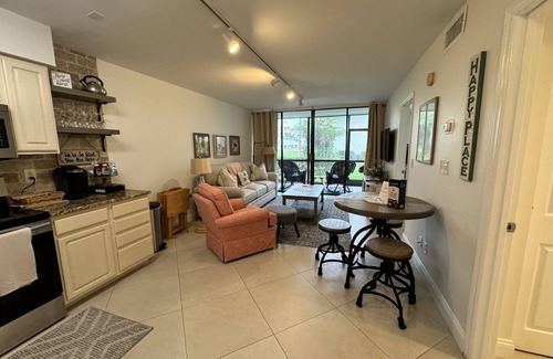 Fort Pierce Condo | 1Bedroom Paradise Vacation Rental in Ocean Village