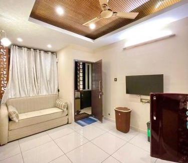 Mangalore Apartment | #1BHK Studio Apartment with 3-4 person occupancy Family only