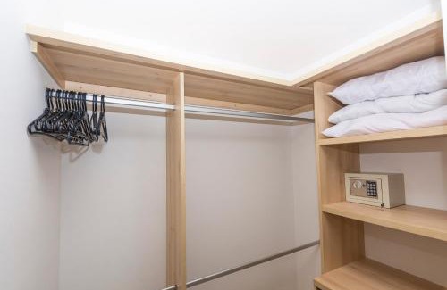 Chapinero Apartment | 1br 500 Mb spacious view pool sauna jacuzzi games