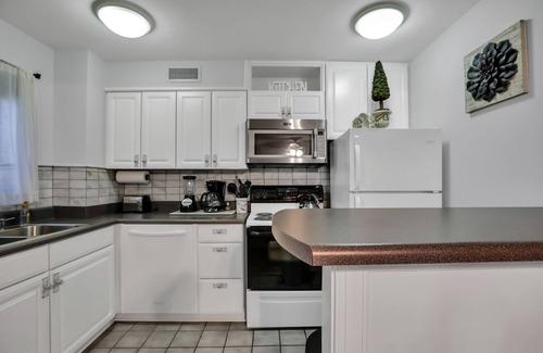 Downtown Atlanta Condo | 1BR 7-O - Cozy Downtown Atlanta Condo!