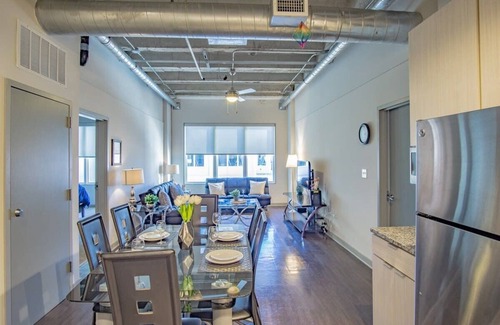 SoNo Apartment | 1BR Apartment Walking Distance to FOX Theatre