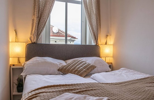 Neulerchenfeld Apartment | 1BR Apt. Urban Oasis by Stadthalle
