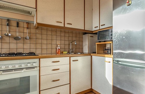 Neulerchenfeld Apartment | 1BR Apt. Urban Oasis by Stadthalle