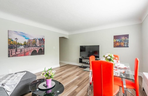 Hamilton Apartment | 1BR Apt w King Bed & Netflix - Near DT Hamilton