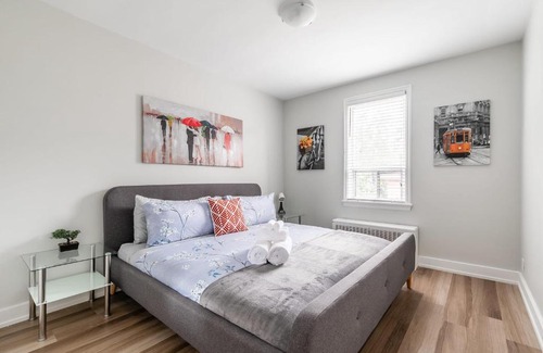 Hamilton Apartment | 1BR Apt w King Bed & Netflix - Near DT Hamilton