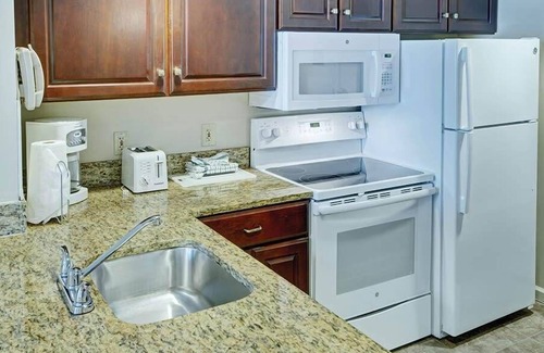 Old Town Alexandria Condo | 1br Condo Close to U.S. Capitol