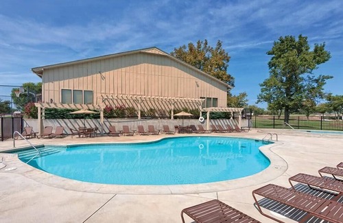 Shangri-La Estates Condo | 1br Condo Family Fun on the Beach, Golf, Boating!