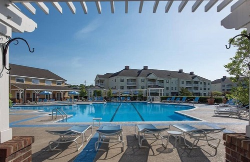 Williamsburg Condo | 1br DX Condo nestled in Historic Williamsburg!
