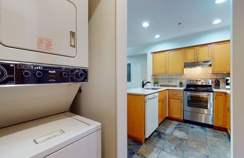 Whistler Creekside Condo | 1BR | Lake Placid Lodge | King Bed | Common Pool, Hot Tub, BBQ, & Lounge | Private Balcony