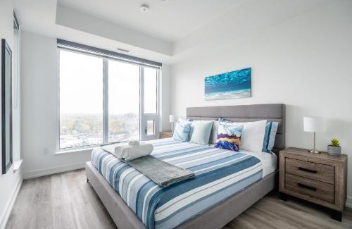 Kitchener House | 1BR Modern Condo - King Bed and Stunning City View