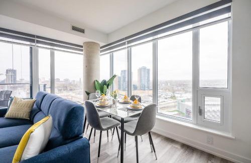 Kitchener House | 1BR Modern Condo - King Bed and Stunning City View