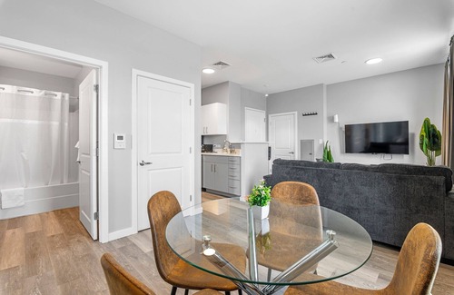 Everett Apartment | 1BR Near Encore Boston 8471