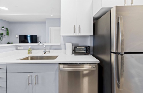 Everett Apartment | 1BR Near Encore Boston 0443