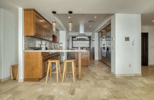 La Paz Apartment | 1BR Penthouse Ocean View