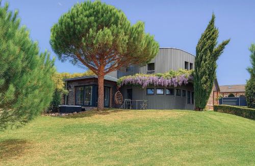 Mainneville Villa | 1h10 de Paris, maison de campagne avec piscine chauffée et Jacuzzi