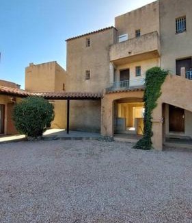 Sainte-Croix-du-Verdon Apartment | 1km des plages Parking gratuit
