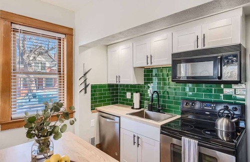 Speer Apartment | 1st Ave by Modern Midstay Wash Park & SoBo #F2