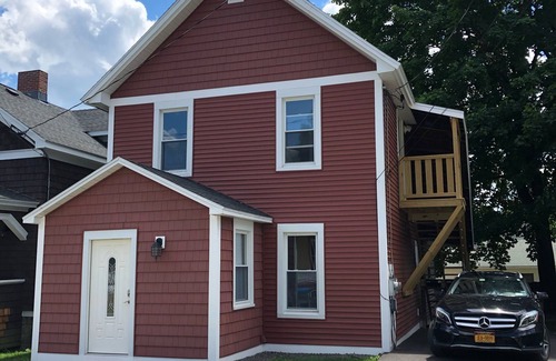 Oneonta Apartment | 1st Class Rentals 2 Bedroom Downstairs Apartment.