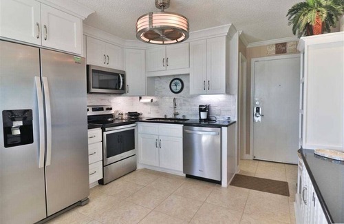 Myrtle Beach Condo | 1st Fl Direct Oceanfront-Stunning Panoramic View-FREE Linens,WiFi,Shore Dr.
