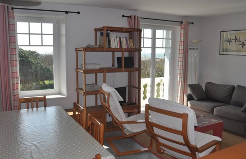 Ambleteuse Apartment | 1st floor apartment classified furnished tourism. Full sea view.